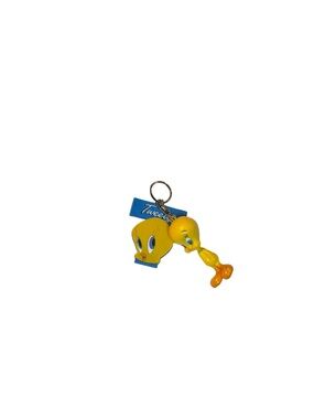 Warner Bros. 2 Tweety Bird Yellow Keychain1 Robber with blue tag 1 solid figure